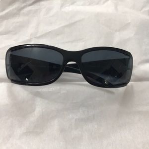 DG sun glasses